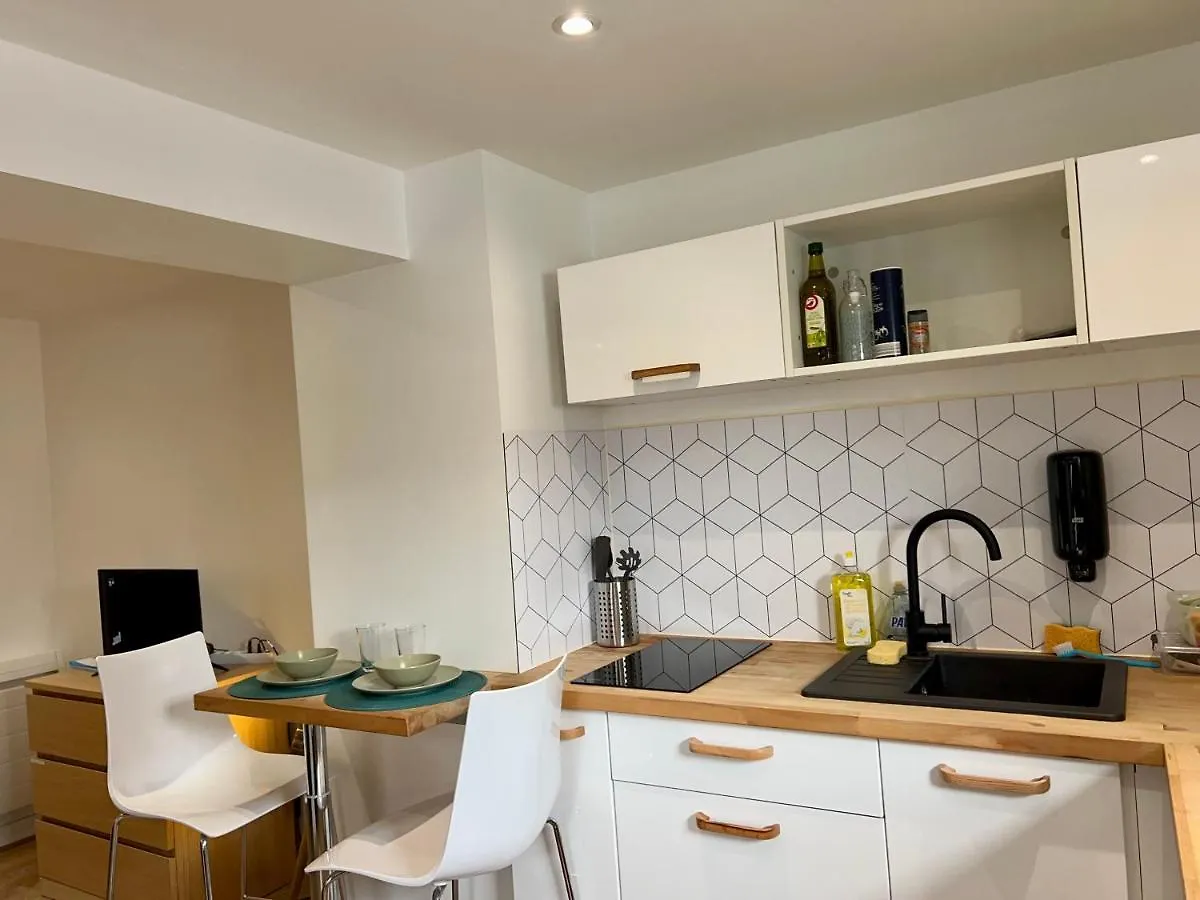 Charmant Studio Totalement Neuf Beaumont Beaumont  France